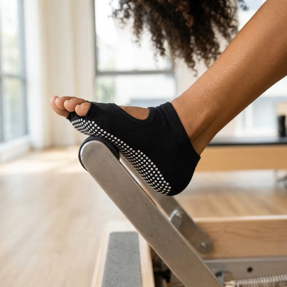 ถุงเท้าโยคะห้านิ้วแบบเปิดหลัง  - Home Gym Yoga บทวิจารณ์และราคา